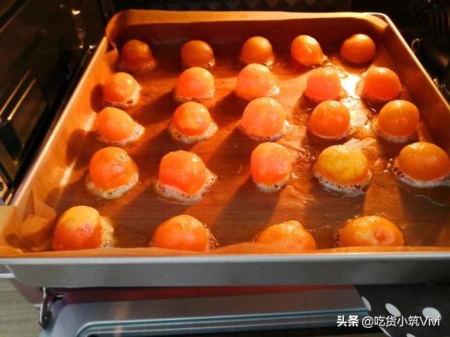 无蔗糖黑芝麻月饼做法,黑糖流心月饼的制作过程