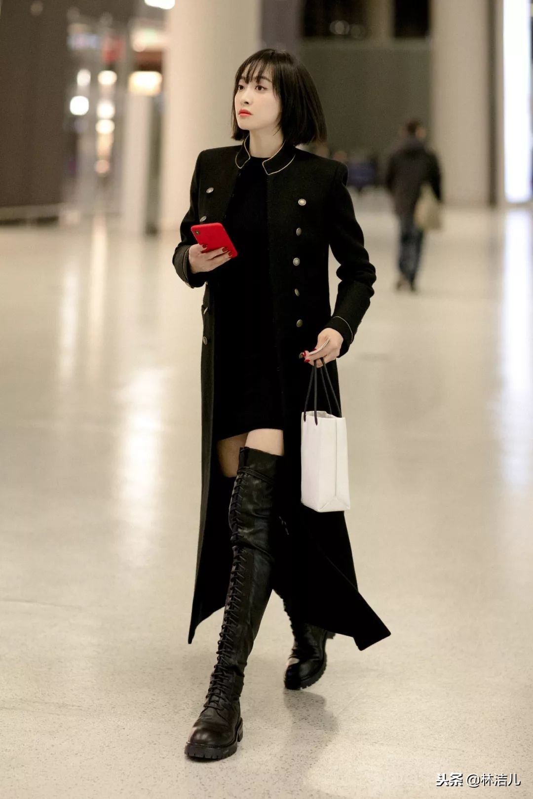 戚薇唐嫣杨幂宋茜,戚薇刘雯唐嫣穿皮草