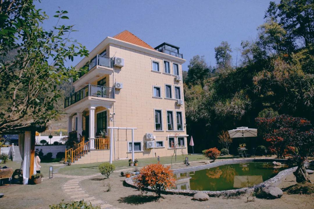 睡进云端，手触星辰，来遂昌过几天诗意的山居生活！