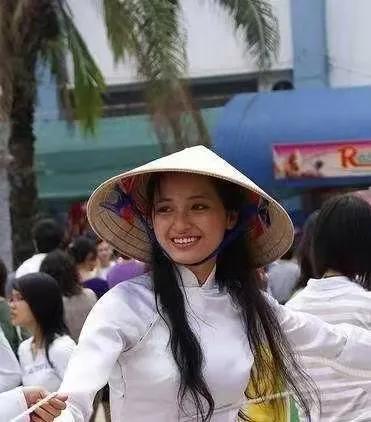 越南民间真实故事解说,真实越南嫁女风俗抢亲