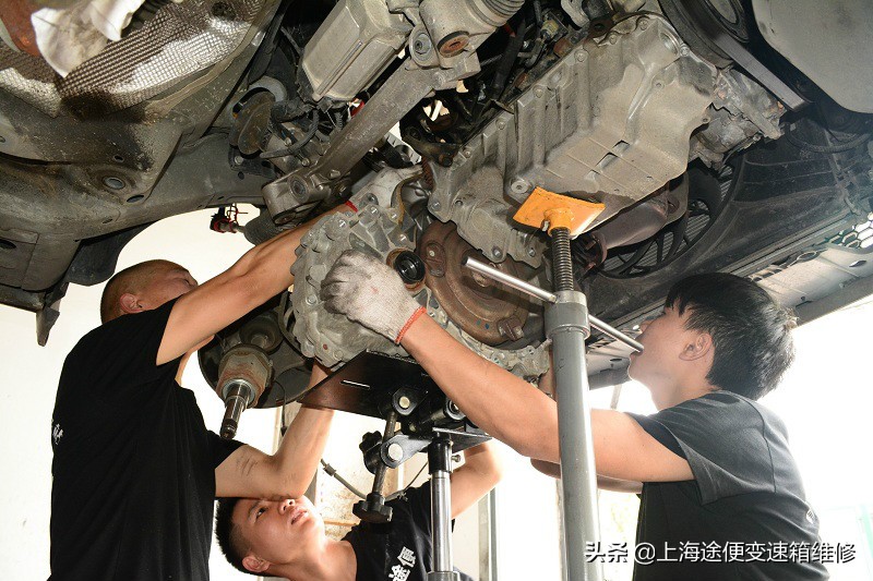 2011款别克gl8胖头鱼变速箱故障,别克gl8商务48伏轻混发动机变速箱