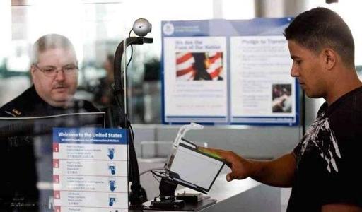 进口商品被海关扣货怎么办,出口运输货物被海关扣了怎么起诉