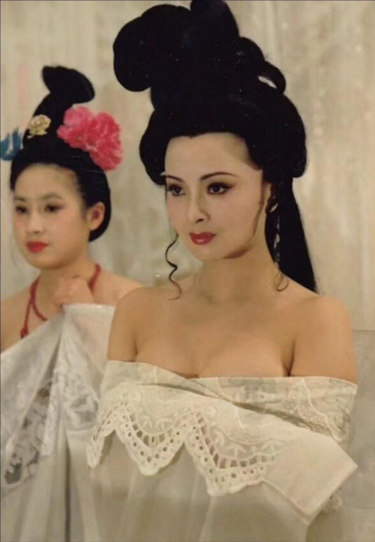 如何看李隆基和杨贵妃的爱情故事,杨贵妃和李隆基的爱情故事简短