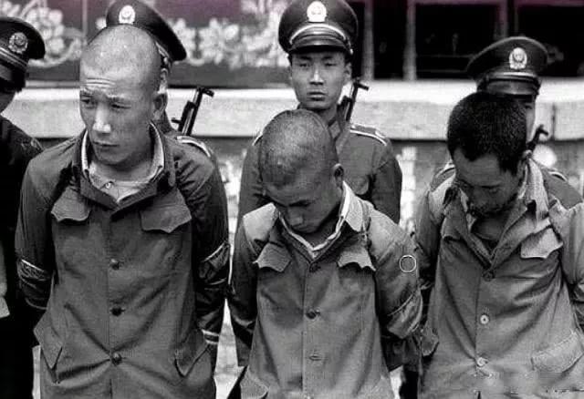 中国严打有几次,中国历史上的三次严打