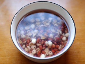 八宝粥的熬制方法最正宗的做法,怎么做出好喝的八宝粥