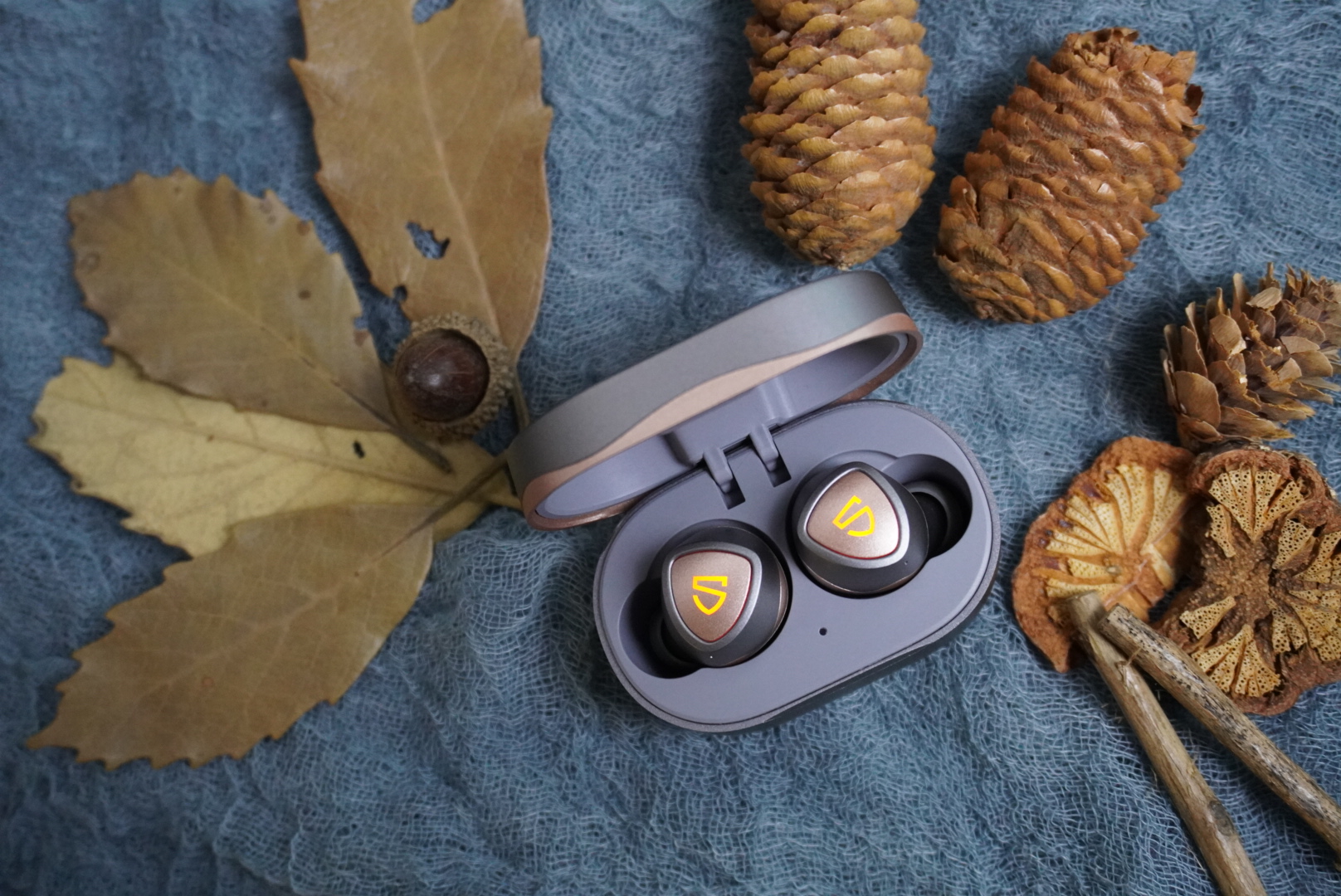 风靡SoundPeatsSonic泥炭真无线蓝牙耳机测评