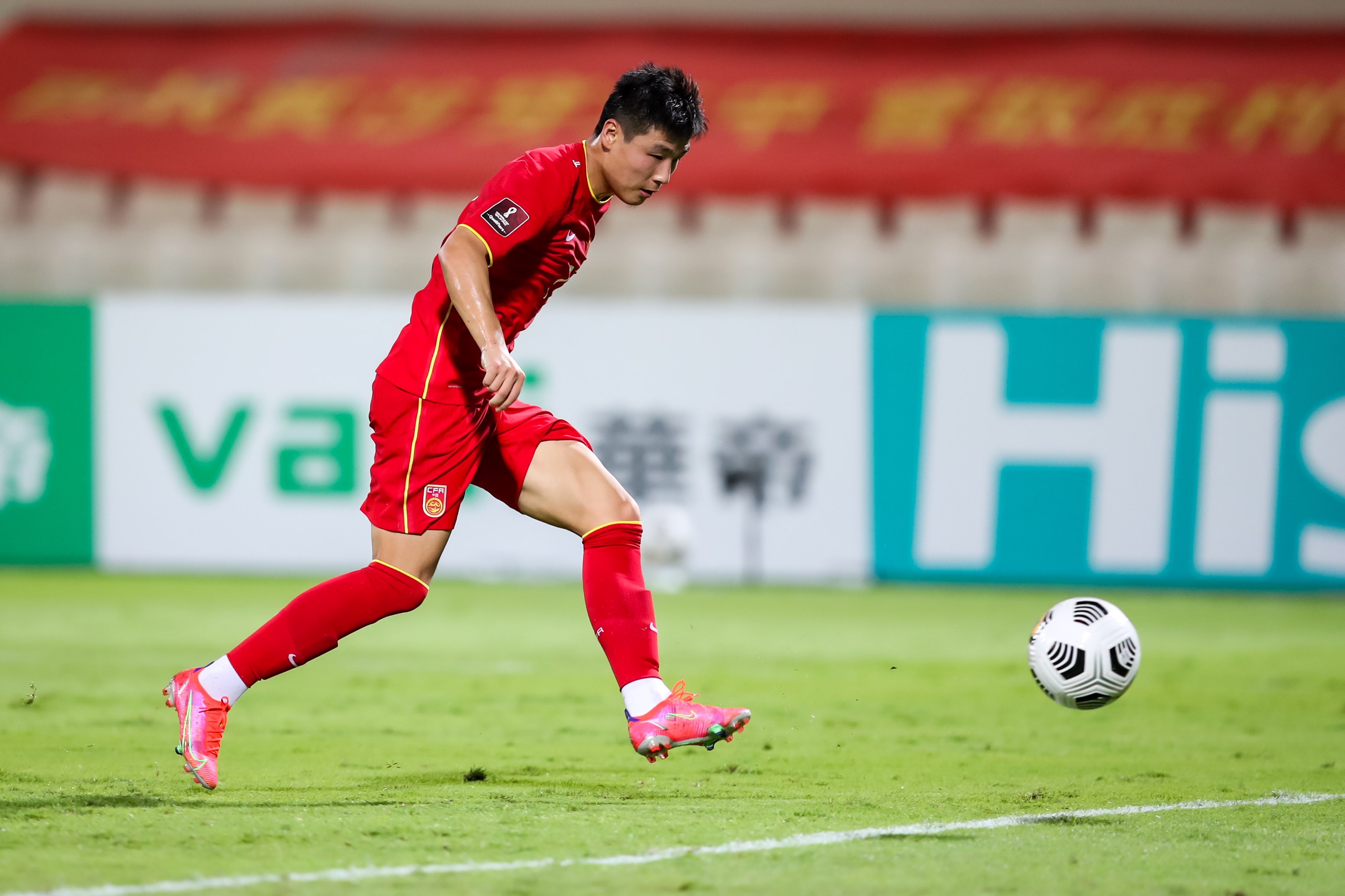 武磊评价中肯,中国男足胜马尔代夫武磊单刀