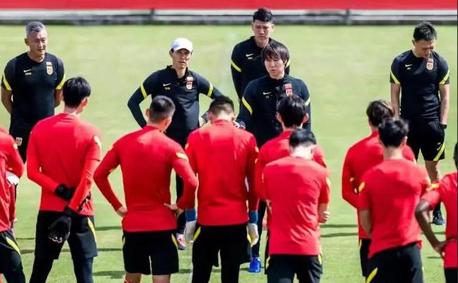 国足球员的女朋友,足球队员女朋友谁的最漂亮