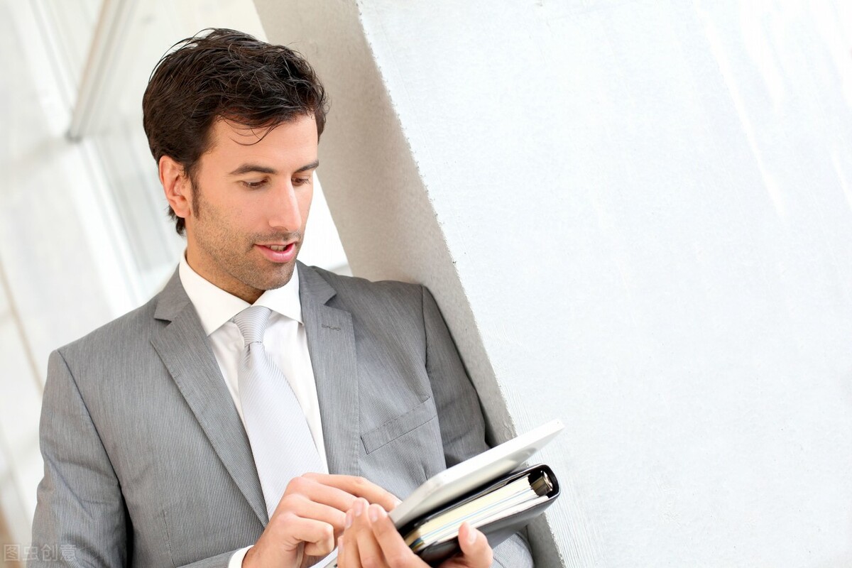 妻子出轨后夫妻双方痛苦心路历程,妻子出轨被发现后真后悔的表现