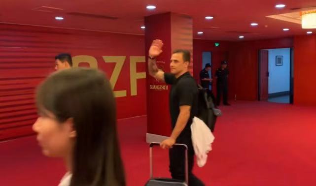 卡纳瓦罗获得足球先生,足球世界卡纳瓦罗怎么样