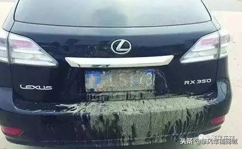 车牌弯了掰回来可以上路吗,车牌被人掰了上路