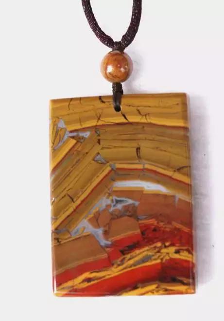 石林彩玉精品手镯图,石林彩玉有人回收吗