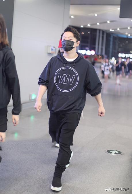 黄渤穿爱马仕工装裤,黄渤在路上的电影