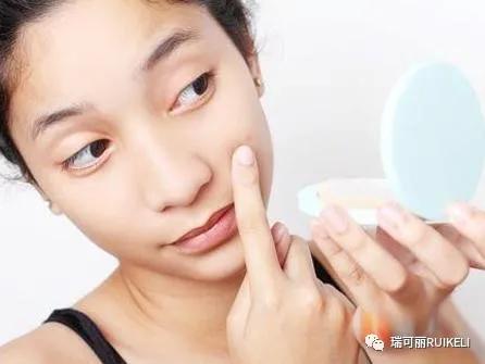 怎样让粗大的毛孔减少,毛孔变黑且粗大怎么治