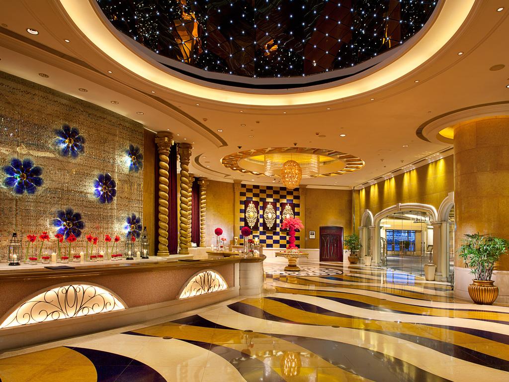 婢抽棬鍥涘閰掑簵鍜屽洓瀛e悕鑽熷摢涓ソ,婢抽棬宸撮粠閰掑簵杩樻槸濞佸凹鏂厭搴楀ソ