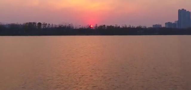 河南新郑市风景,新郑市真的是河南省第一县级市吗