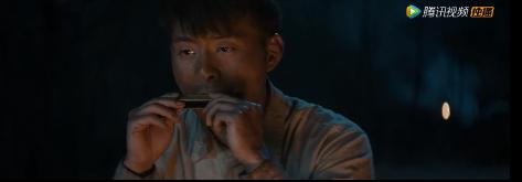 全程高能，开播17分钟不敢走神1秒，这部B级片把他拍活了