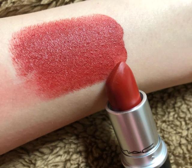 吃土的口红,特别好看又显白的一款口红