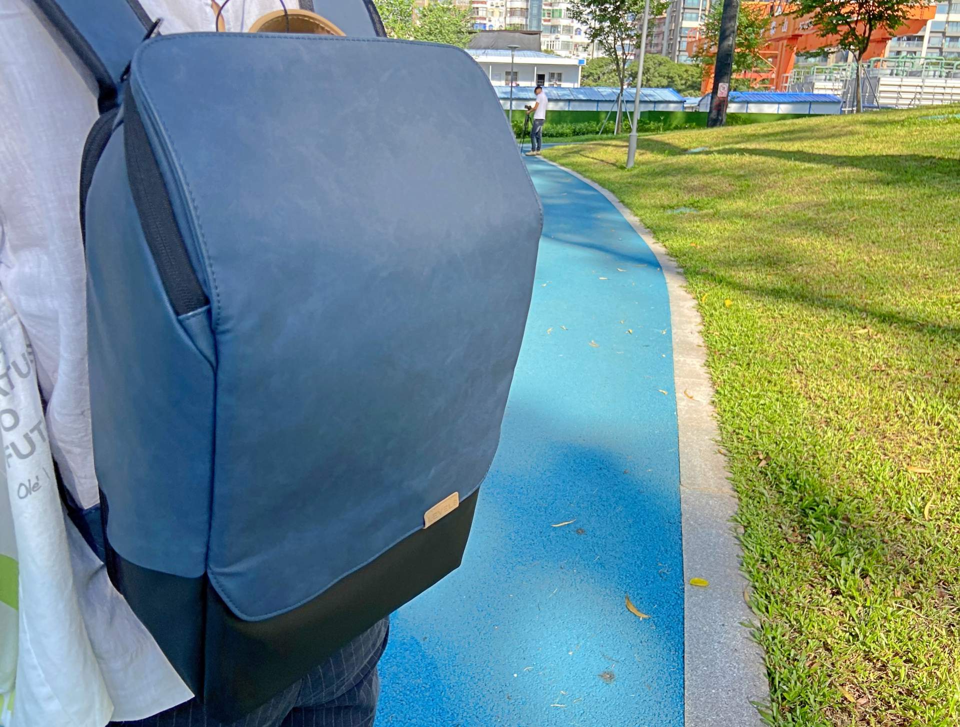 适合日常出行的小容量背包,什么背包适合商务出行和日常通勤