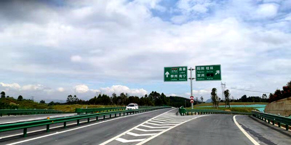 桂林荔浦通高速了!从南宁自驾去阳朔不到5小时