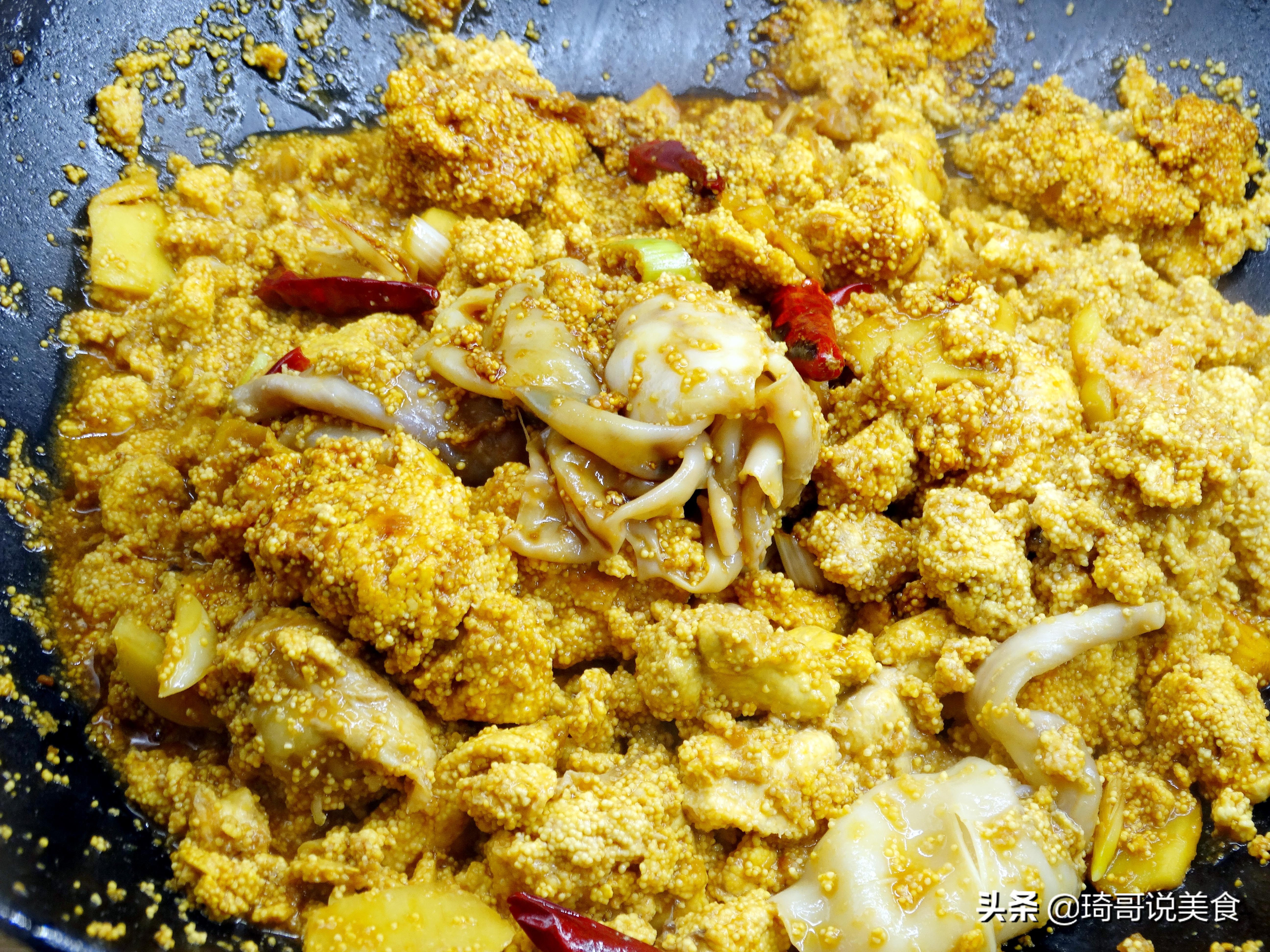 大鲤鱼里面的鱼籽怎么吃,鲤鱼肚子里的鱼籽怎么做好吃