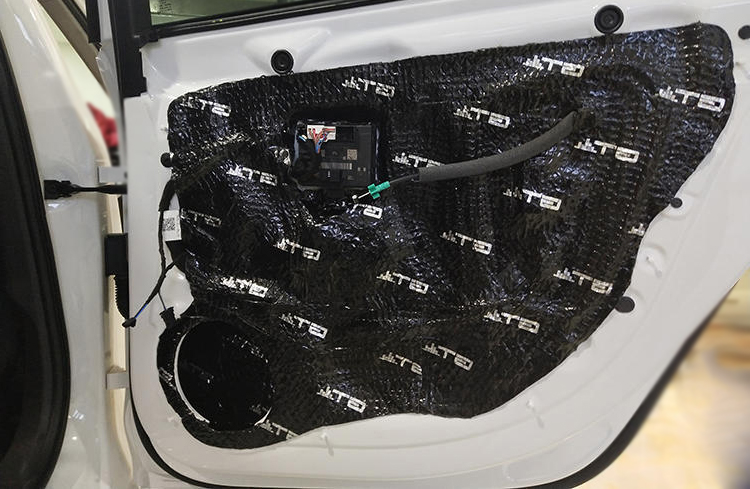 顺德奥迪a4音响改装,漳州奥迪a4改装汽车音响