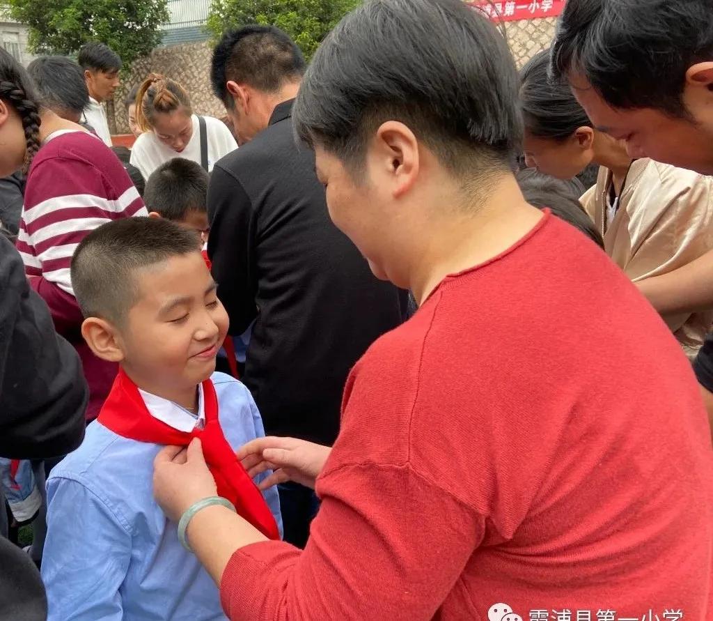 争做好队员入队仪式,霞浦县第六小学入队仪式