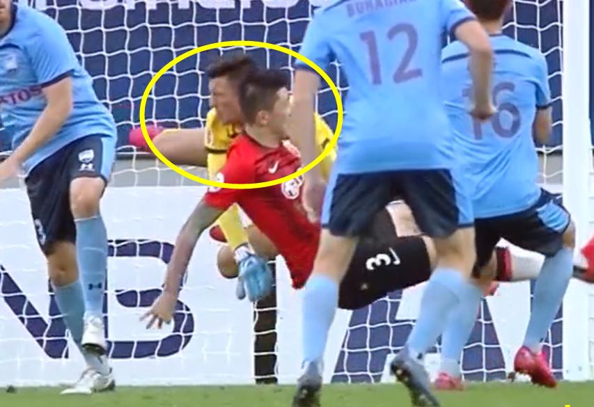 2015亚冠恒大西悉尼曾诚受伤视频,亚冠受伤