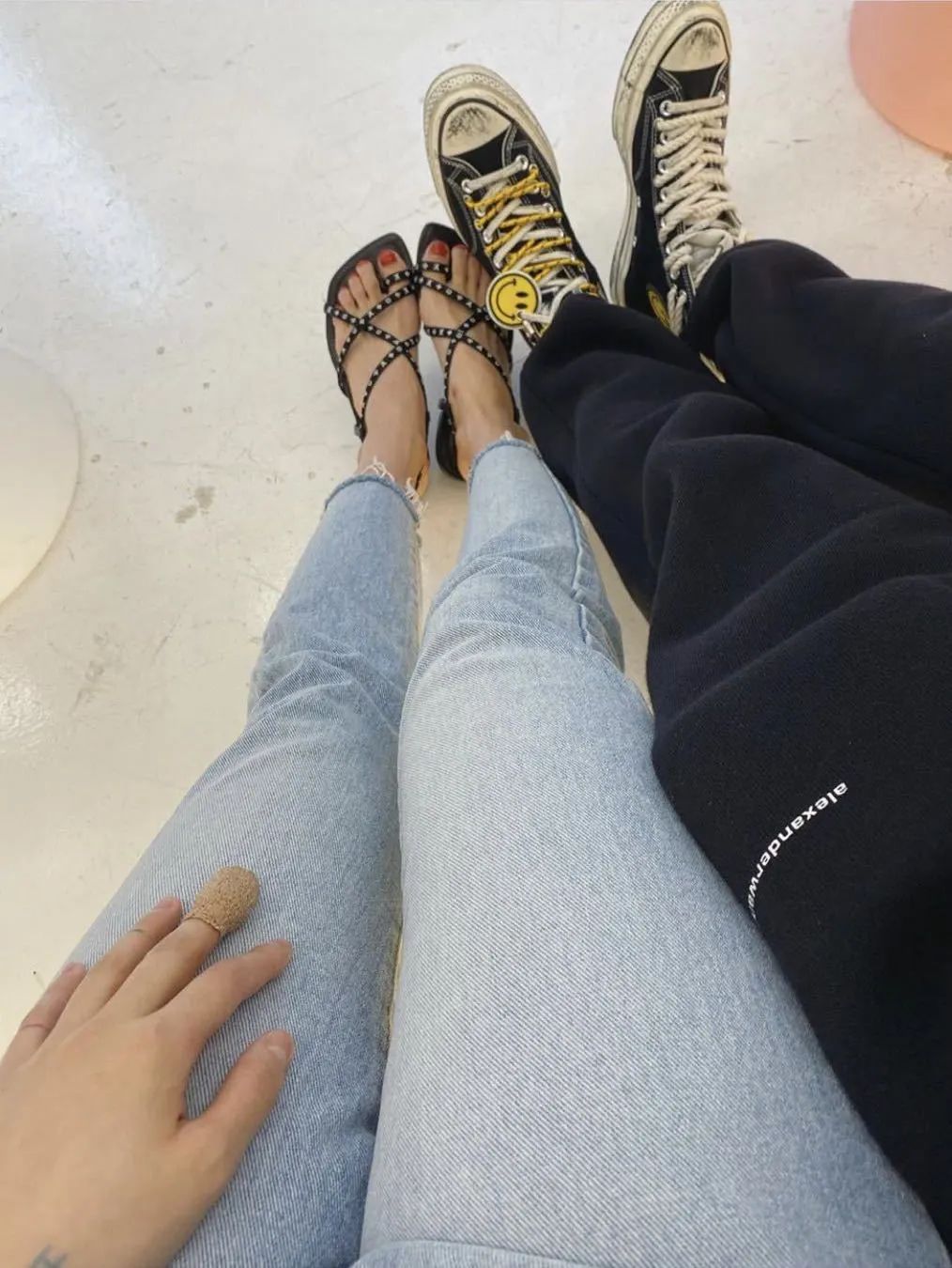 今年最火的4款凉鞋清爽又时髦,一双土到极致的凉鞋就是潮