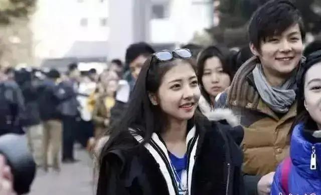 王思聪网红个人资料,王思聪两千万签约的网红是谁