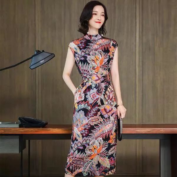 同面料的穿搭更显高级质感,高档面料穿搭技巧