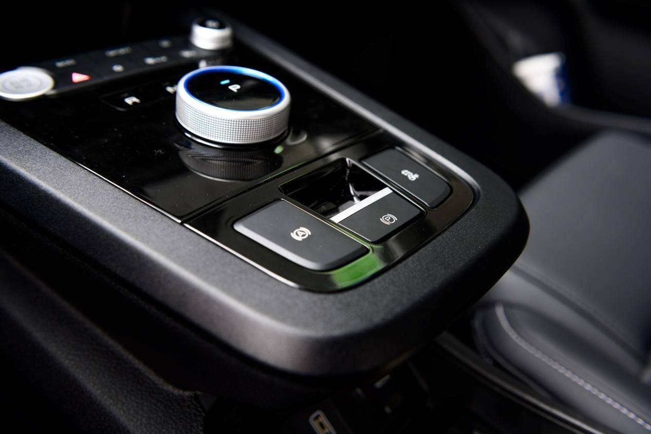 比起钻石我更喜欢水晶，我是e2女孩