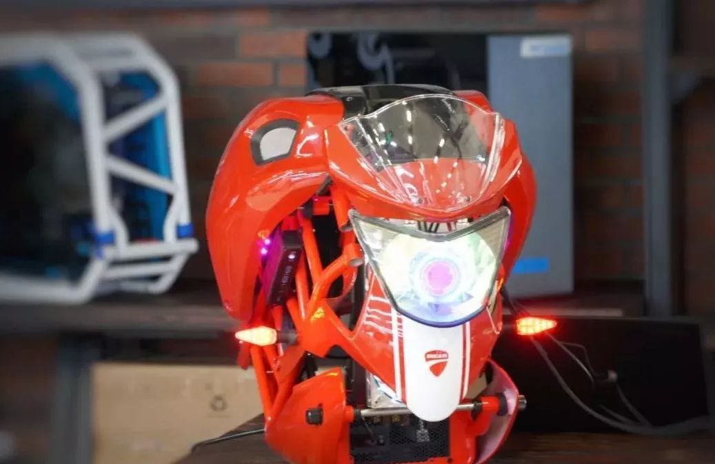 50万人民币的电脑主机,1000万人民币的电脑主机