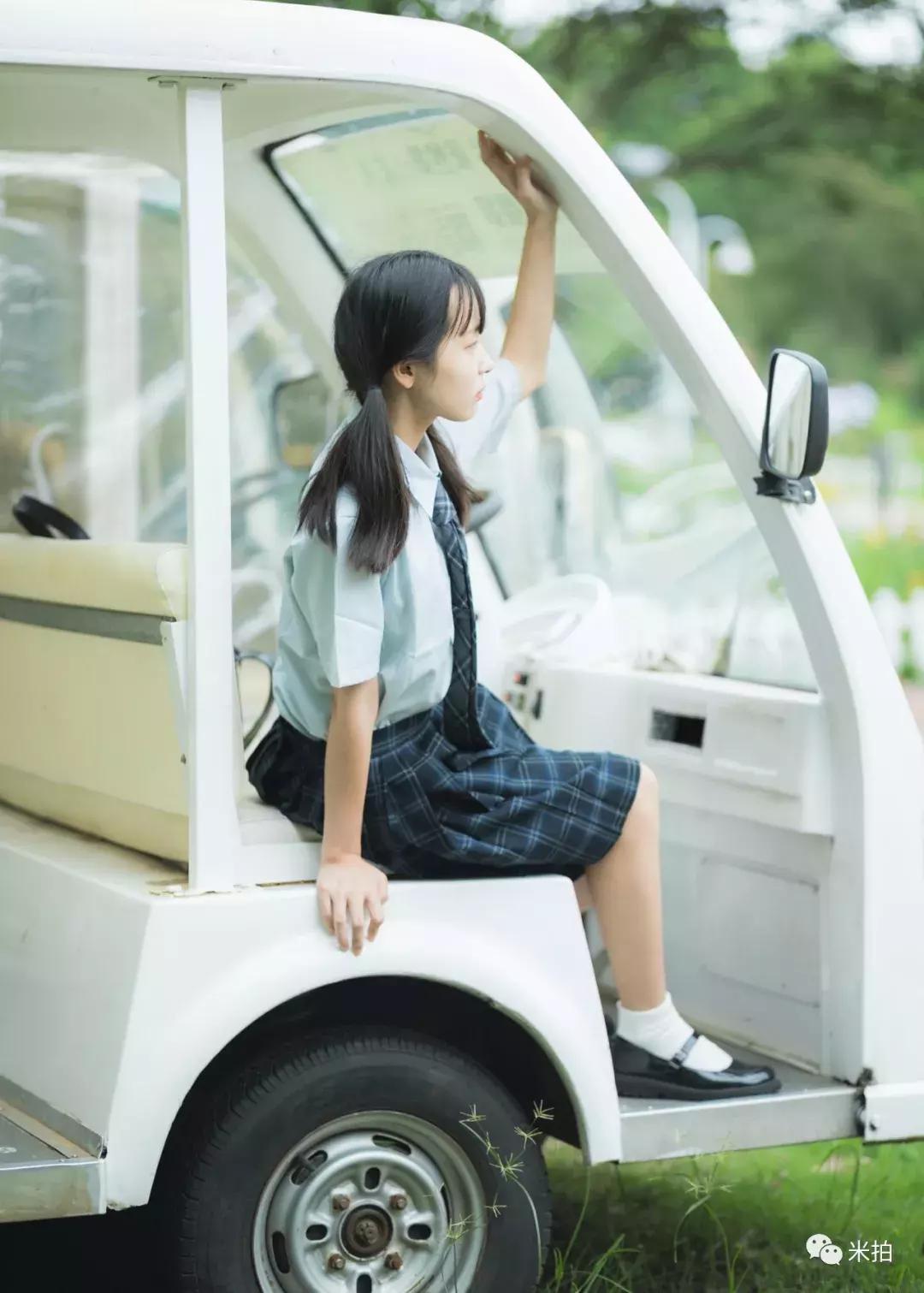 男摄影师爱上女富婆,男生摄影师爱上了美女