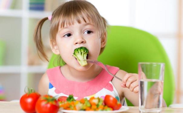 宝宝积食捏脊正确手法完整视频,宝宝积食肠胀气按摩的正确手法