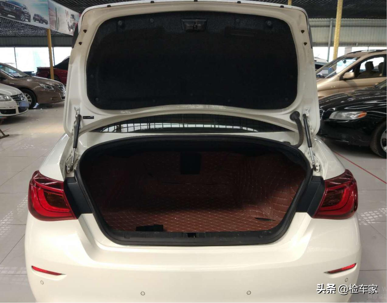 英菲尼迪q70更换全车胶套,英菲尼迪qx70防尘套