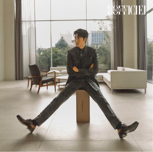 李敏镐穿大衣图片,李敏镐穿黄大衣