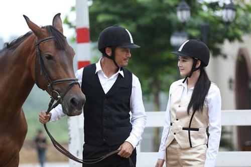 苗侨伟无线五虎互相帮助,五虎苗侨伟三哥