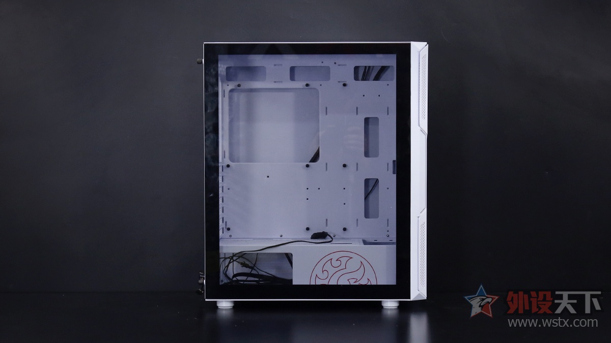 威刚入侵者烈日版,威刚xpg选哪个