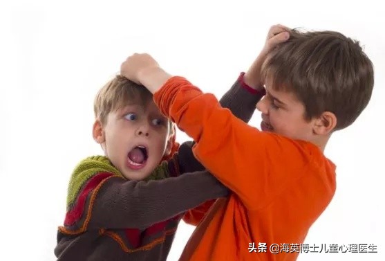 小孩老是到家里闹事怎么办,孩子总是在学校打架惹事