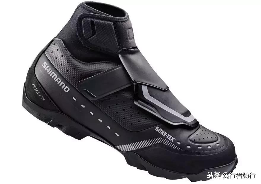 冬天如何解决外出骑车冻脚问题,冬天骑车冻手解决方法