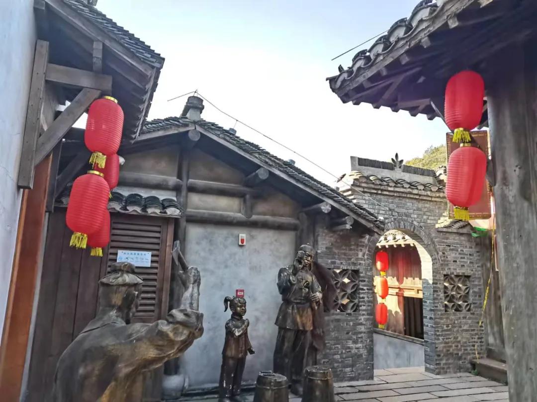 行走｜物华天宝宝华山