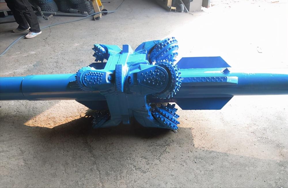 岩石扩孔器使用方法,岩石扩孔器可以推进吗