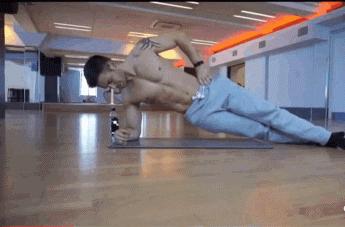 如何在一个月之内练出腹肌马甲线,3个动作练出腹肌马甲线2天见效