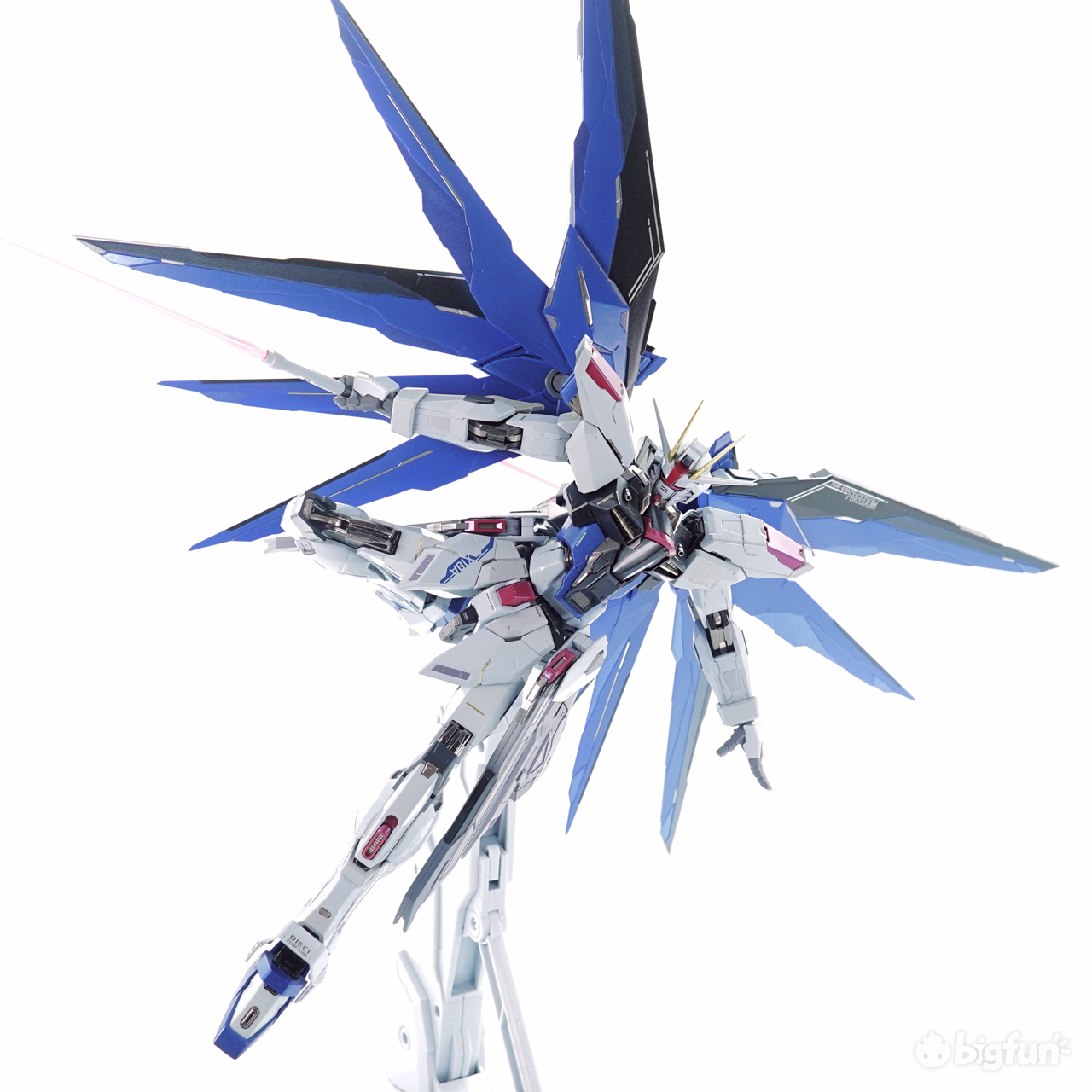 mb自由高达模型2.0,盗版自由2.0高达模型测评