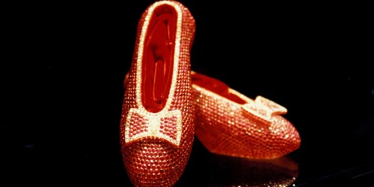 十双超级奢华的珠宝女鞋，一双能换一套房，出门你得雇保镖