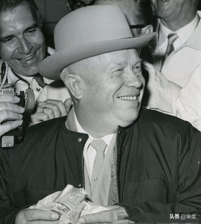 朱可夫元帅授勋视频,朱可夫是在哪一年被晋升为元帅的