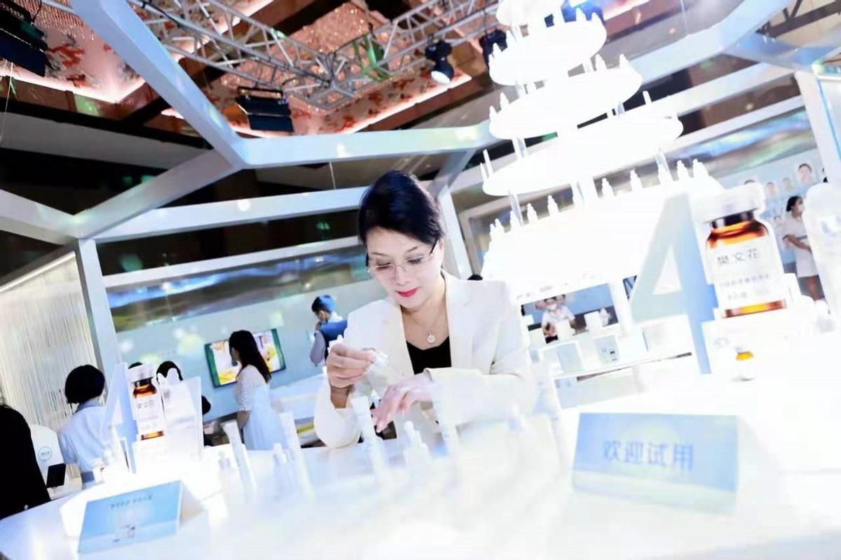 樊文花支持男士洗脸吗,樊文花洗脸手法视频