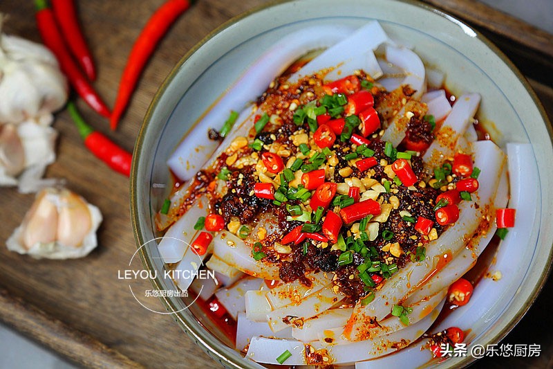 夏天凉粉新吃法,适合夏天吃的凉粉怎么做的