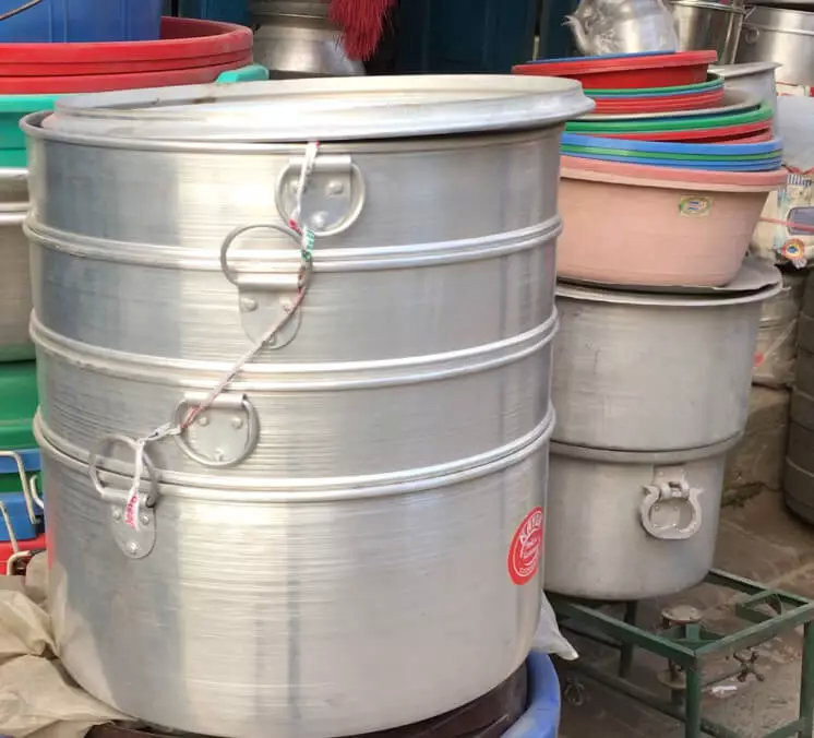 珠峰谣言,5人攀登珠峰坠崖2人遇难系谣言